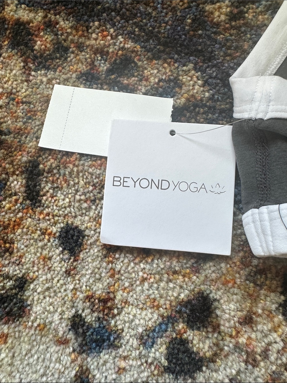 NWT Beyond Yoga Sports Bra - Picture 3 of 4